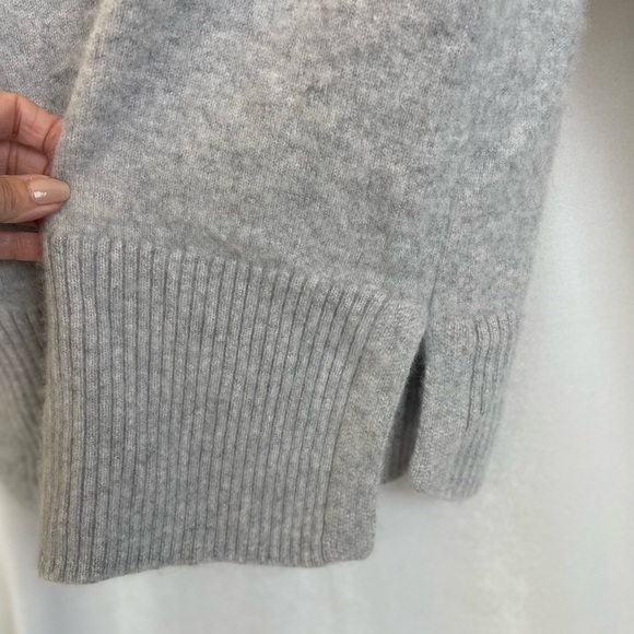 Rachel Zoe 100% 2-ply cashmere cowl neck grey sweater size medium - Picture 5 of 7